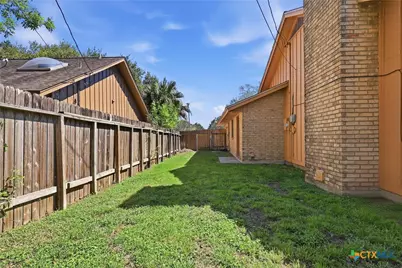 118 Santa Fe, Victoria, TX 77904 - Photo 39