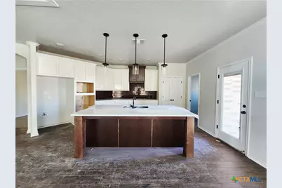 712 Golden Eagle Drive, Salado, TX 76571 - Photo 5