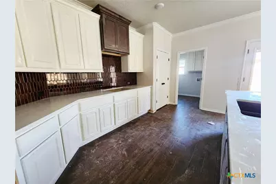 712 Golden Eagle Drive, Salado, TX 76571 - Photo 7