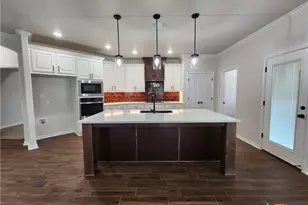 712 Golden Eagle Dr, Salado, TX 76571 - Photo 21