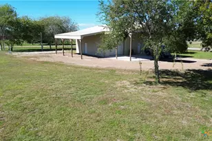 407 W Oakland Ave, Seadrift, TX 77983 - Photo 19