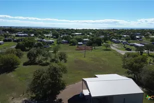 407 W Oakland Ave, Seadrift, TX 77983 - Photo 1