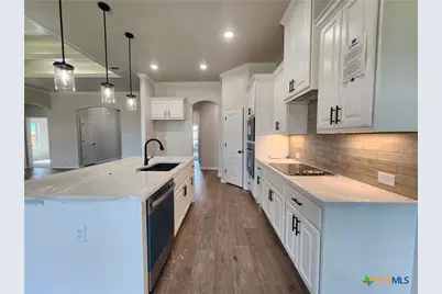 700 Golden Eagle Drive, Salado, TX 76571 - Photo 11