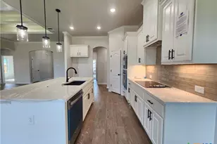 700 Golden Eagle Dr, Salado, TX 76571 - Photo 11