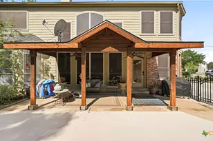 440 Oak Trce, New Braunfels, TX 78132 - Photo 5