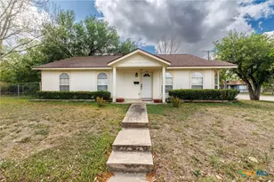 806 St Michael St, Gonzales, TX 78629 - Photo 1
