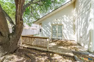 806 St Michael St, Gonzales, TX 78629 - Photo 23