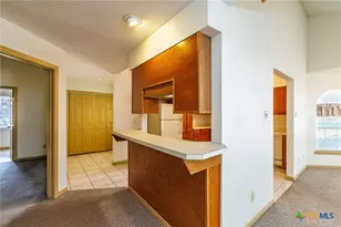 806 St Michael St, Gonzales, TX 78629 - Photo 5