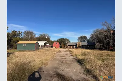 899 & 917 County Road 4810, Copperas Cove, TX 76522 - Photo 3