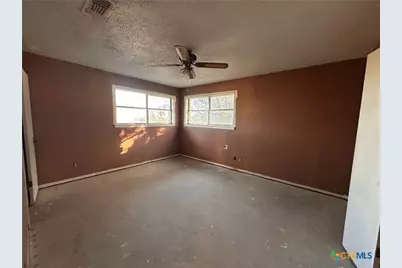 899 & 917 County Road 4810, Copperas Cove, TX 76522 - Photo 7