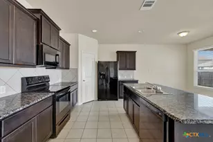 1355 Fall Cover, New Braunfels, TX 78130 - Photo 7