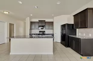 1355 Fall Cover, New Braunfels, TX 78130 - Photo 5