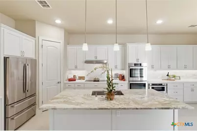 438 Stagecoach Trail, San Marcos, TX 78666 - Photo 9