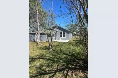 308 Poth Street, Yoakum, TX 77995 - Photo 9