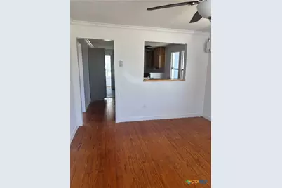 308 Poth Street, Yoakum, TX 77995 - Photo 3