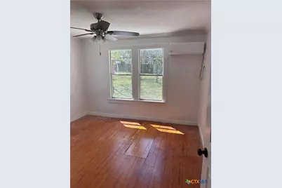 308 Poth Street, Yoakum, TX 77995 - Photo 13