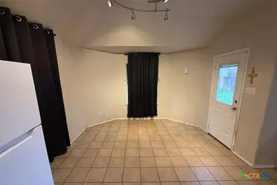 5202 Dauphin Drive, Belton, TX 76513 - Photo 3