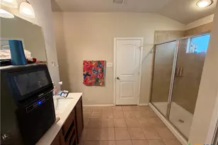 5202 Dauphin Dr, Belton, TX 76513 - Photo 9