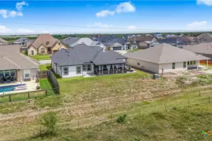 504 Townhall Ln, Victoria, TX 77904 - Photo 43