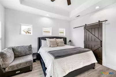 504 Town Hall Lane, Victoria, TX 77904 - Photo 31