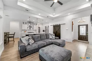 504 Townhall Ln, Victoria, TX 77904 - Photo 13