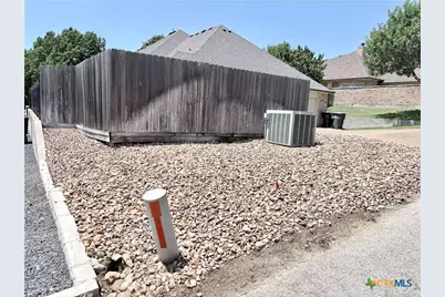 1305 Daisy Lane, Temple, TX 76502 - Photo 17