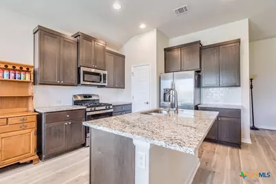 712 Coyote Creek Way, Kyle, TX 78640 - Photo 11