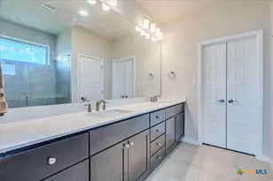 712 Coyote Crk Wy, Kyle, TX 78640 - Photo 19