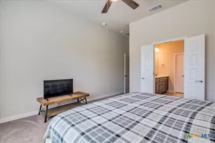 712 Coyote Crk Wy, Kyle, TX 78640 - Photo 17