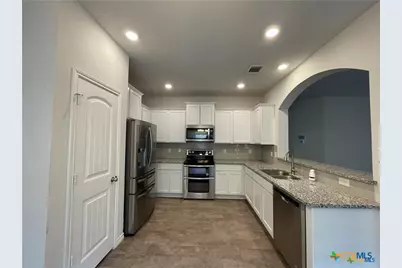 6161 Lavaca Drive, Belton, TX 76513 - Photo 5