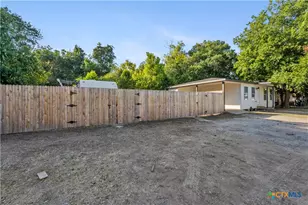 112 Linda Dr, San Marcos, TX 78666 - Photo 13