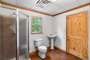 1125 King Country Rd, Gatesville, TX 76528 - Photo 23