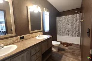 1602 W St Louis Ave, Seadrift, TX 77983 - Photo 19