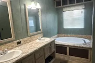 1602 W St Louis Ave, Seadrift, TX 77983 - Photo 17