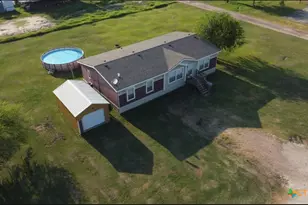 1602 W St Louis Ave, Seadrift, TX 77983 - Photo 3