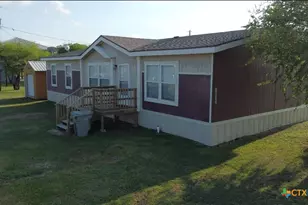 1602 W St Louis Ave, Seadrift, TX 77983 - Photo 27