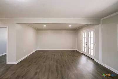 2807 Bluebonnet Street, Victoria, TX 77901 - Photo 11