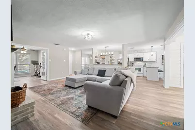 3620 Chestnut Court, Schertz, TX 78108 - Photo 9