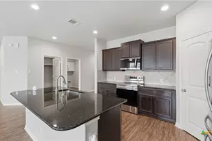 484 Copper Hill Dr, New Braunfels, TX 78130 - Photo 11