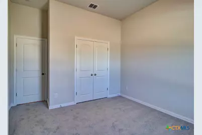 747 Navarro Street, New Braunfels, TX 78132 - Photo 7