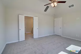 747 Navarro St, New Braunfels, TX 78132 - Photo 23