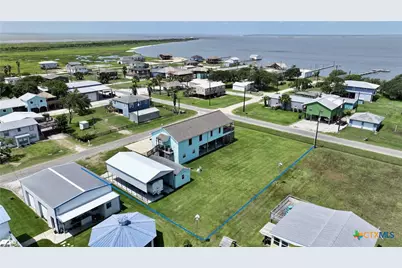 16 Peggy Street, Palacios, TX 77465 - Photo 5