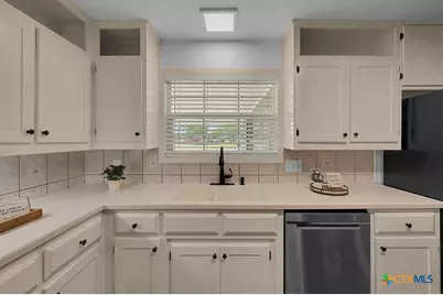 10280 S Whitehall Road, Temple, TX 76504 - Photo 17