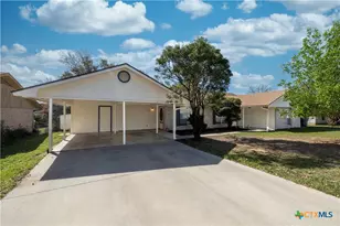 309/311 Briarwood Dr, New Braunfels, TX 78130 - Photo 3