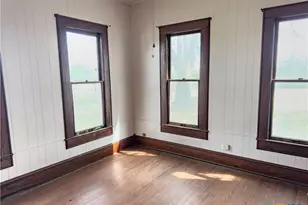 670 Thiele Rd, Yoakum, TX 77995 - Photo 15