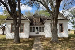 670 Thiele Rd, Yoakum, TX 77995 - Photo 1