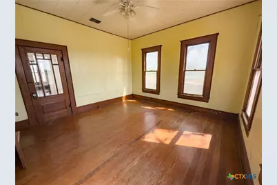 670 Thiele Road, Yoakum, TX 77995 - Photo 21