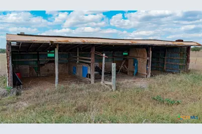 670 Thiele Road, Yoakum, TX 77995 - Photo 37