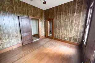 670 Thiele Rd, Yoakum, TX 77995 - Photo 19