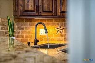 1065 Hillcrest Forest, Canyon Lake, TX 78133 - Photo 7